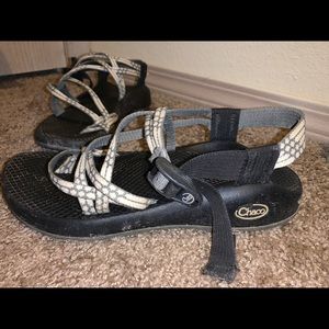 Women’s 7 Chacos adjustable straps
